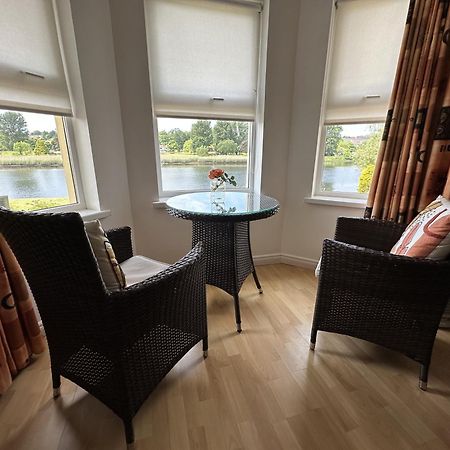 Coleraine Riverside apartment Eksteriør bilde